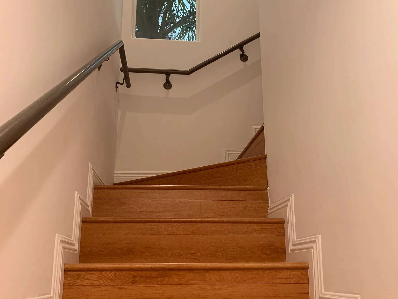2 bed, 1.5 bath, 910 sqft, $3,200 — Photo 3