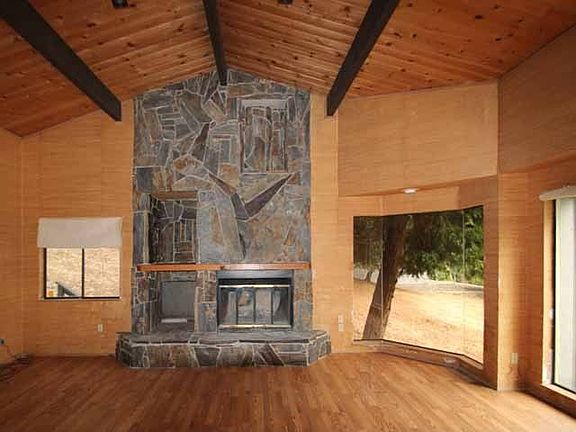 5th image of 12803 Mueller Dr