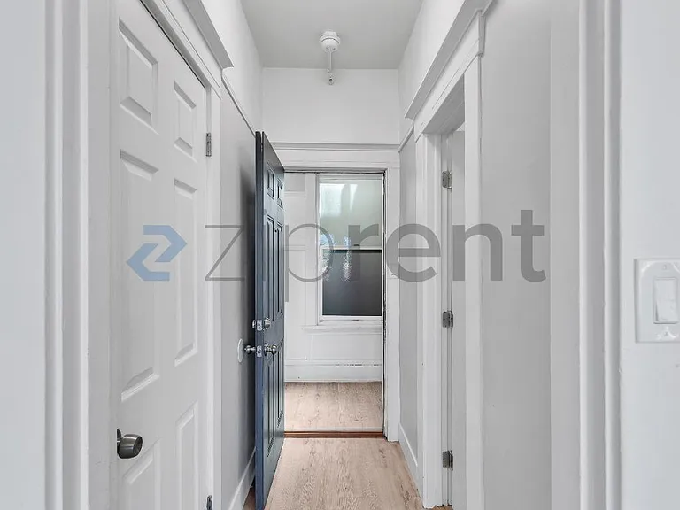 680 14th St #410 — Photo 8