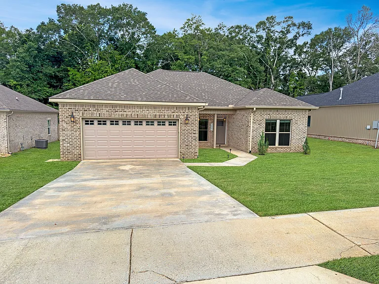 208 Savannah Dr — Photo 30