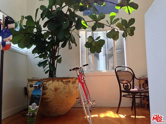 3rd image of 17 Driftwood St #3