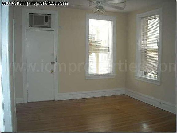 2nd image of 3525 N Wilton Ave #2RX