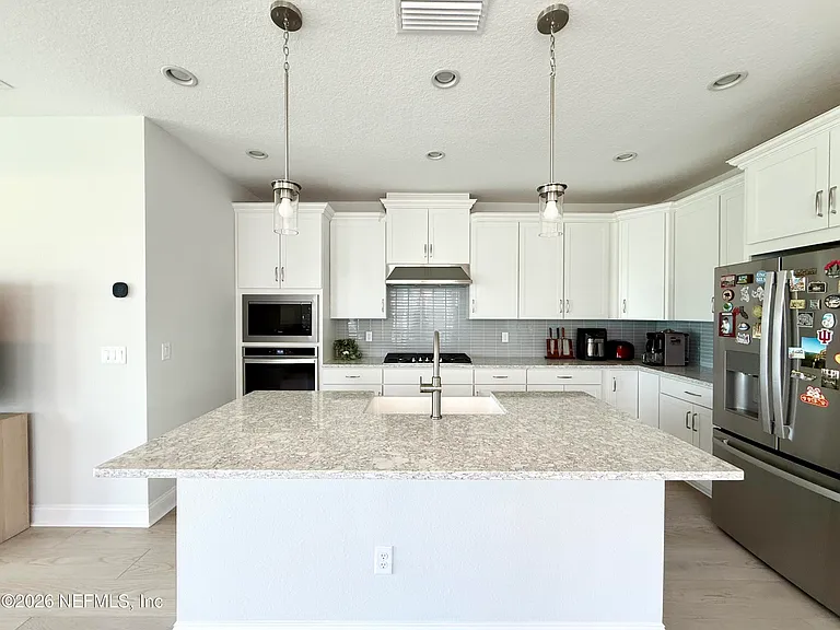 229 Cool Springs Ave — Photo 6