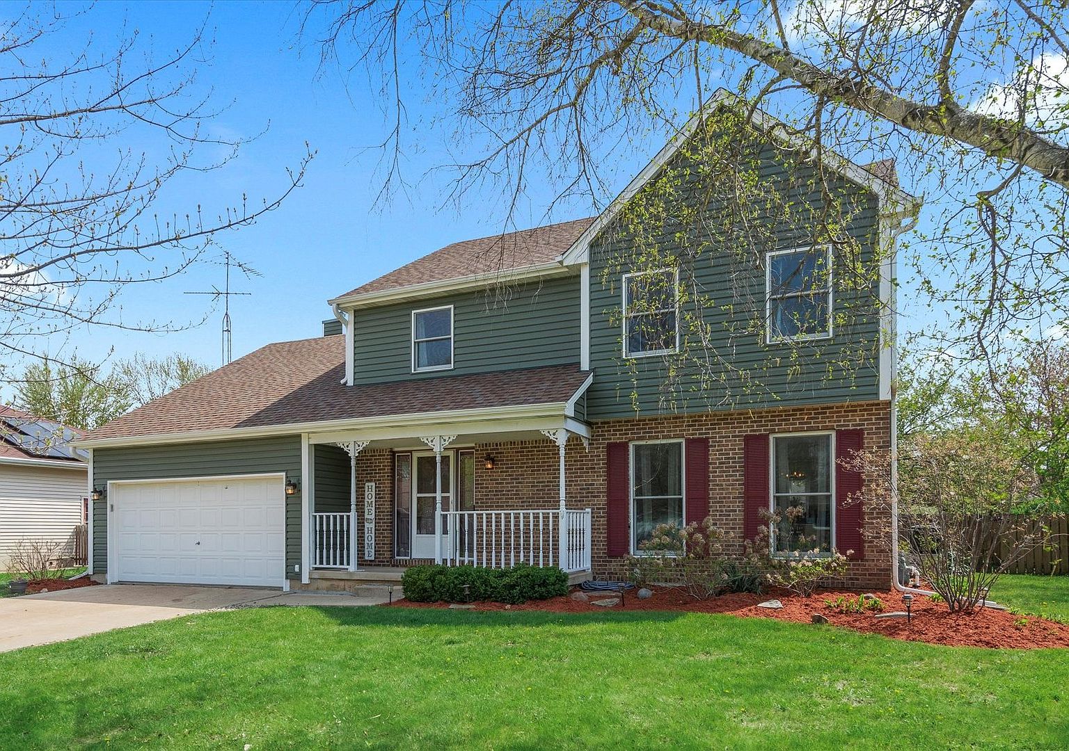1334 Larson St, Sycamore, IL 60178 | Zillow