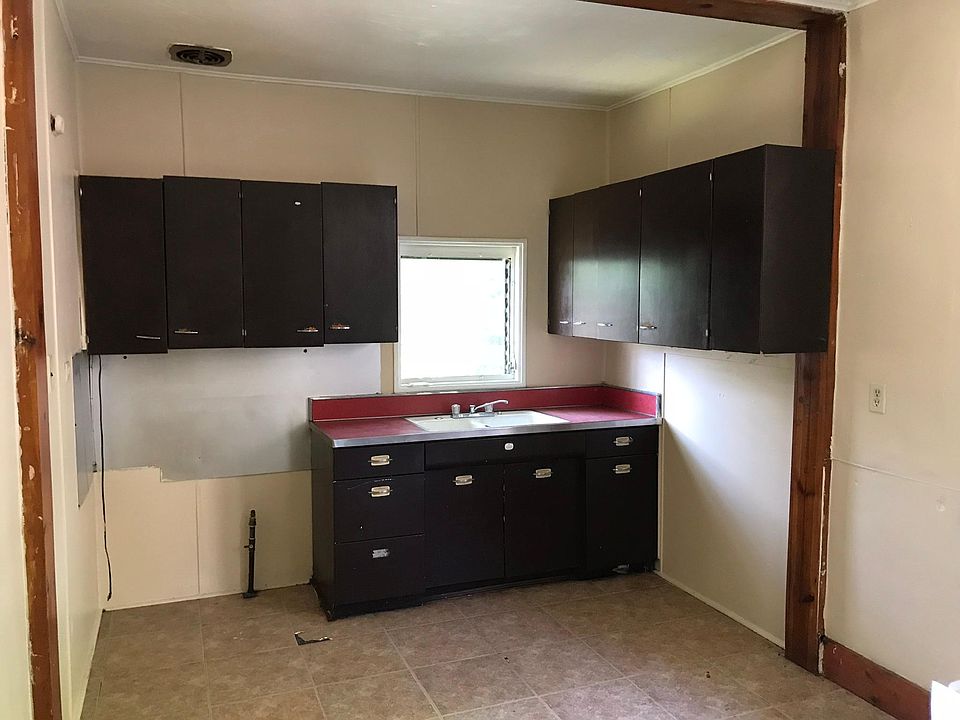 1st image of 431 Outten St