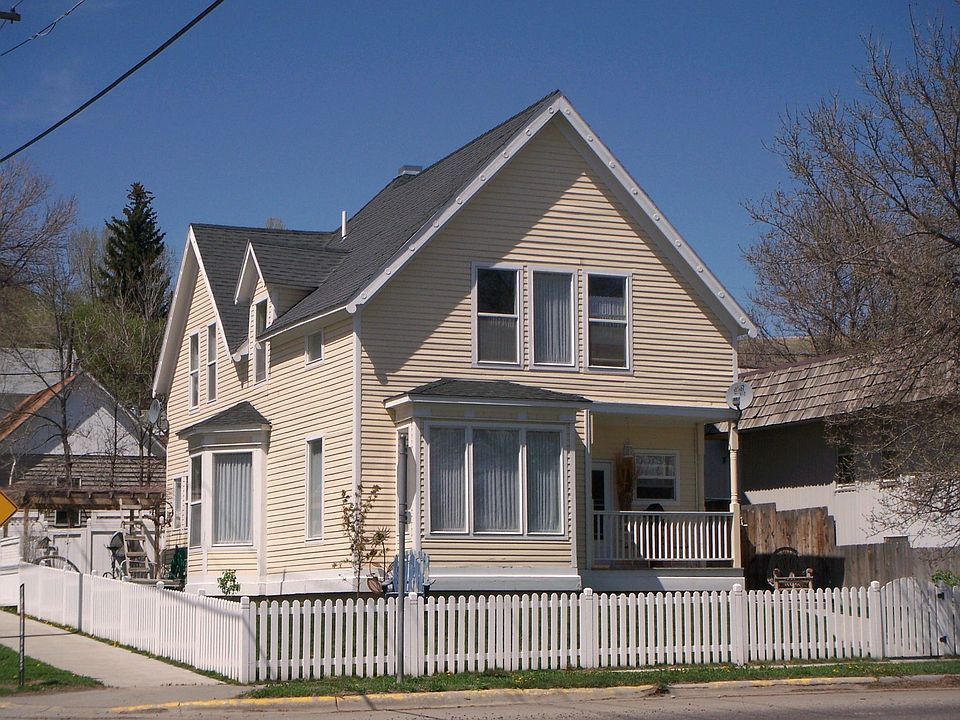 1st image of 103 E Chinook St