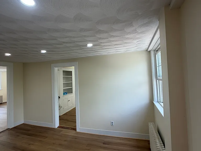 469-471 Washington St #2 — Photo 9