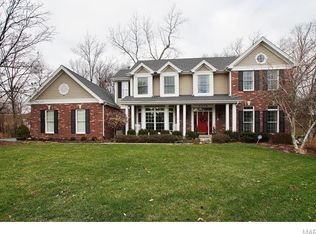 2203 Edge Wood Manor Ln, Ballwin, MO