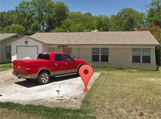 5305 Santa Rosa Dr, Haltom City, TX 76117
