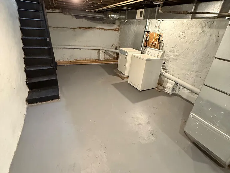 2040 N Darien St — Photo 26