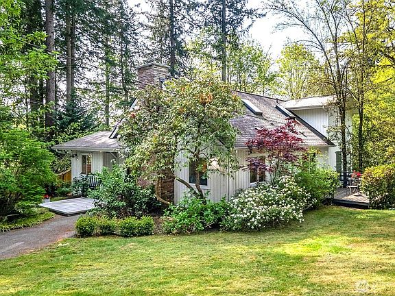 3rd image of 15715 249 Avenue SE