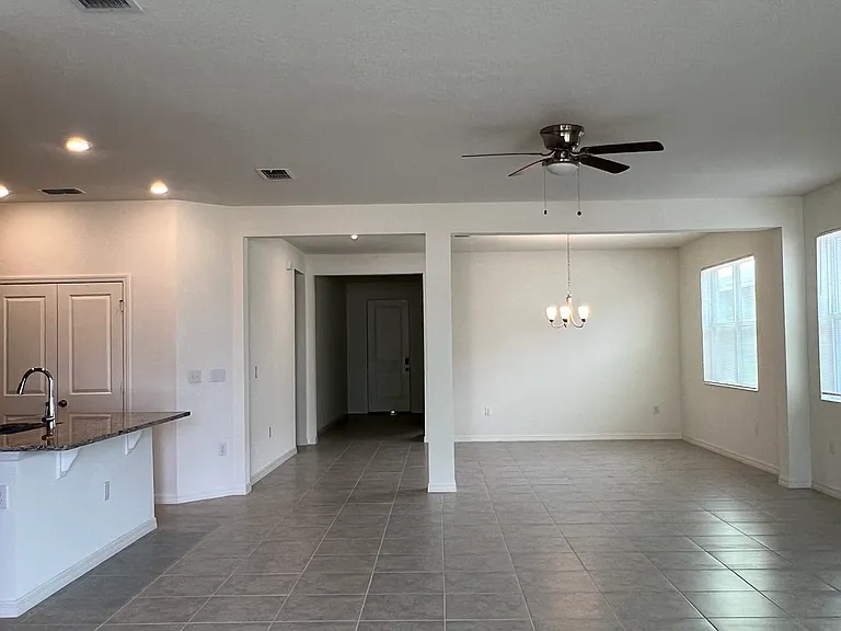 9023 Hooton Way — Photo 5