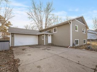 2416 1st Ave E, North Saint Paul, MN 55109