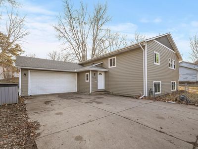 2416 1st Ave E, North Saint Paul, MN, 55109