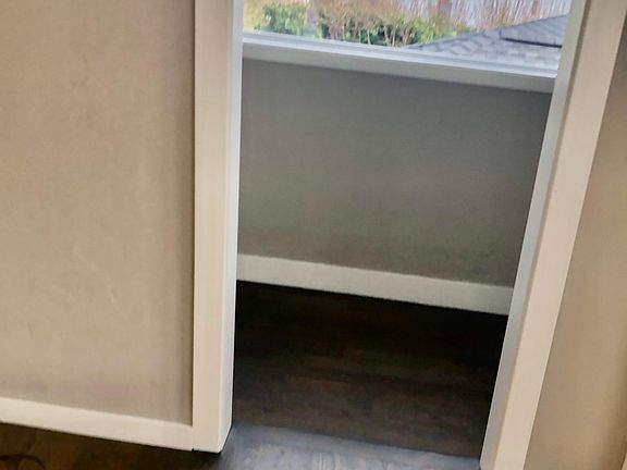 extra small room / office size or storage