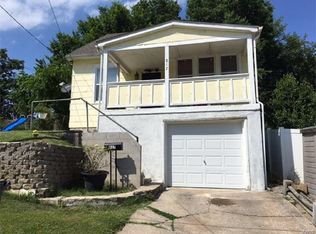 817 W Monroe St, Belleville, IL