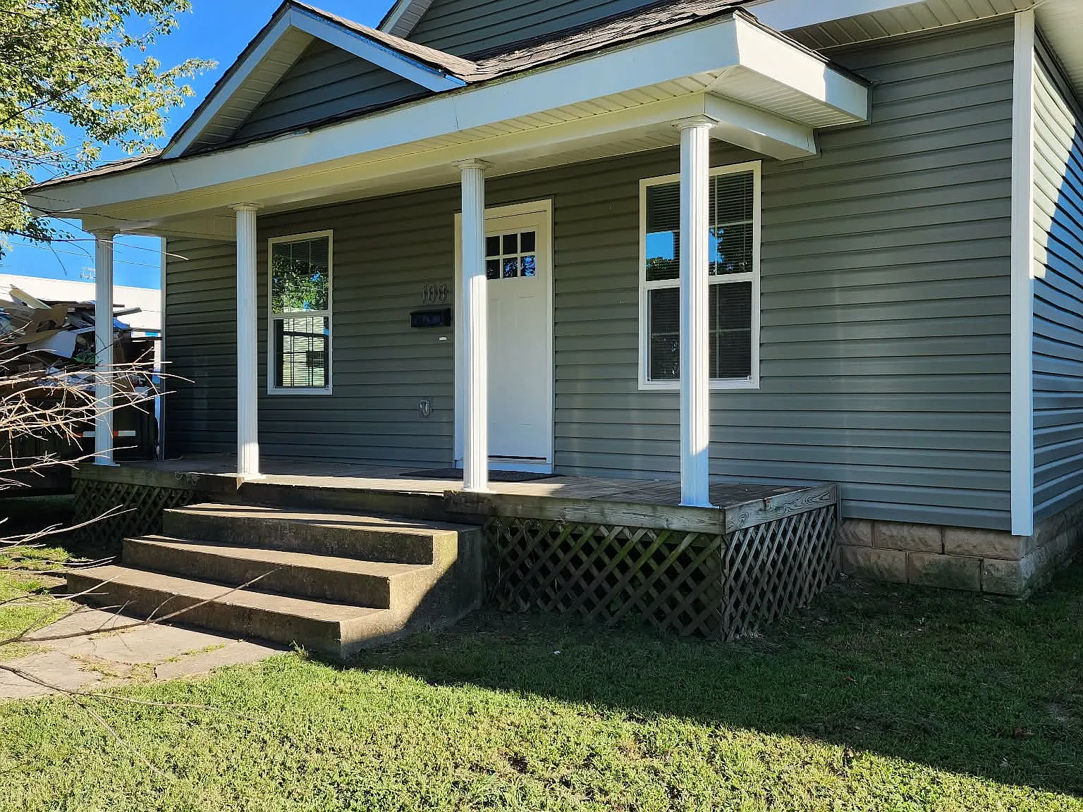 3 bed, 1258 sqft, $1,200 — Photo 2