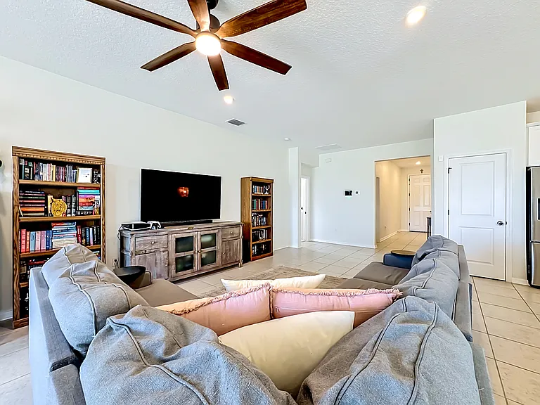4448 Reisswood Loop — Photo 17