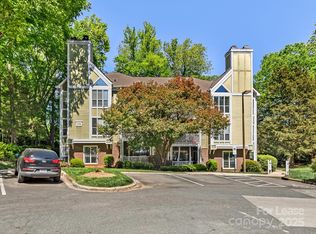 2506 Cranbrook Ln APT 3, Charlotte, NC 28207
