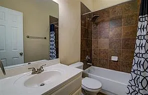3204 Sanibel Ct — Photo 32