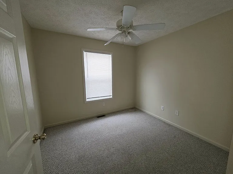 2871 S Walnut Street Pike — Photo 11