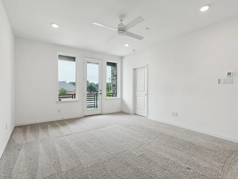 1276 Daybreak Dr — Photo 16