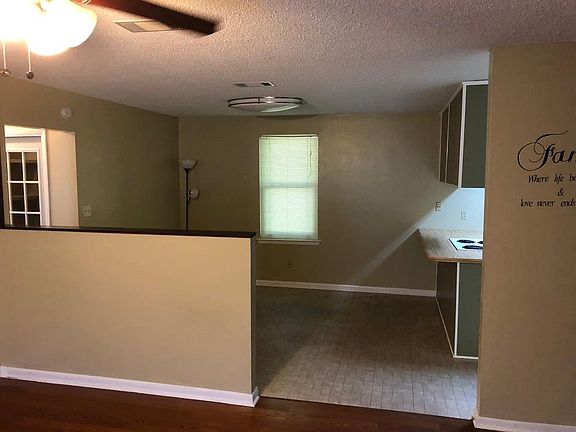 3rd image of 6460 Charleston Ct