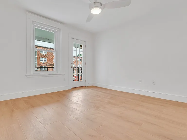 316 Summit Ave #102 — Photo 7