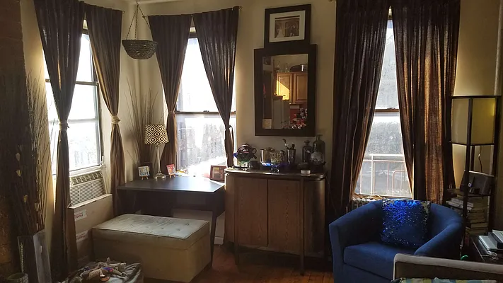 Rented by Chartwell Manhattan Realty | media 1