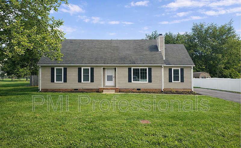 1st image of 218 Beechwood Cir