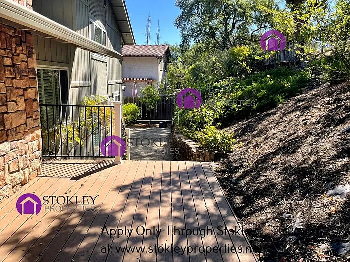 1833 Morello Ave — Photo 39