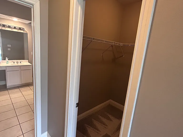 724 Simpson Way — Photo 19