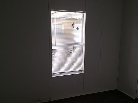 4th image of 119 Oak Branch St