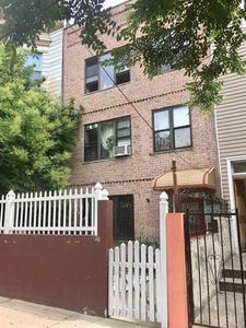 1072 Intervale Ave, Bronx, NY, 10459