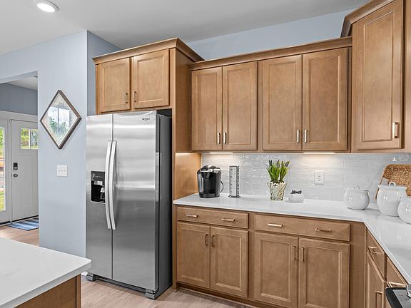 7th image of this home