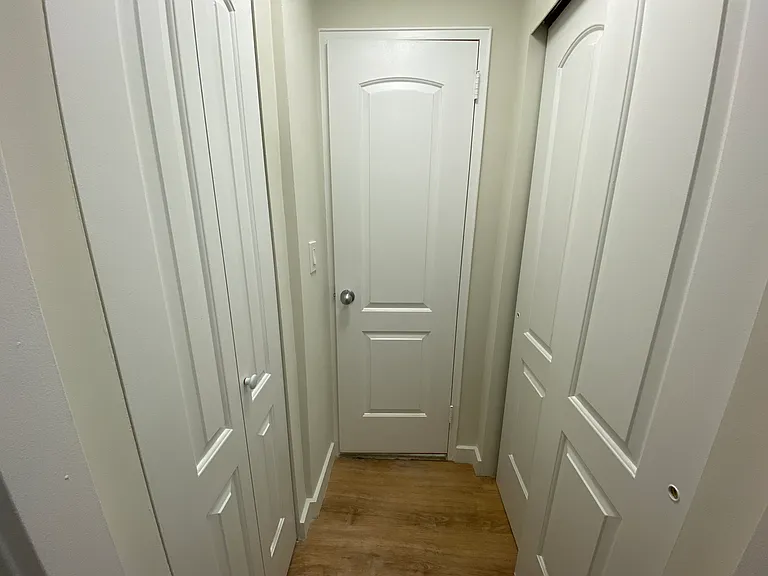 340 E 51st St #1J — Photo 5