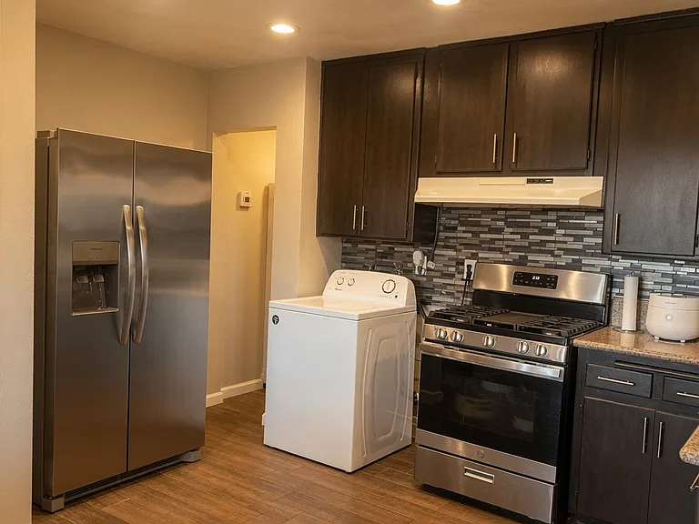 6717 Araby Ave — Photo 8