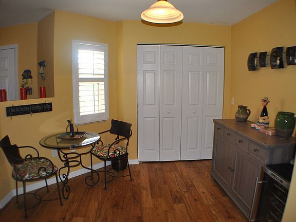 2nd image of 8871 Lake Dr APT 405