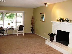 4th image of 1100 SE 128th Ave