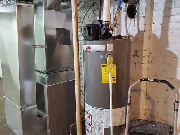 3rd image of 3028 Hurlbut St #11120810