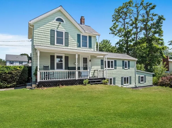 117 Mishawum Rd, Woburn, MA 01801