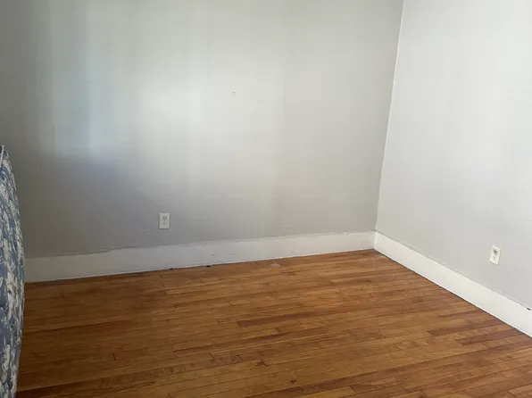 2 Massasoit Rd #1, Worcester, MA 01604