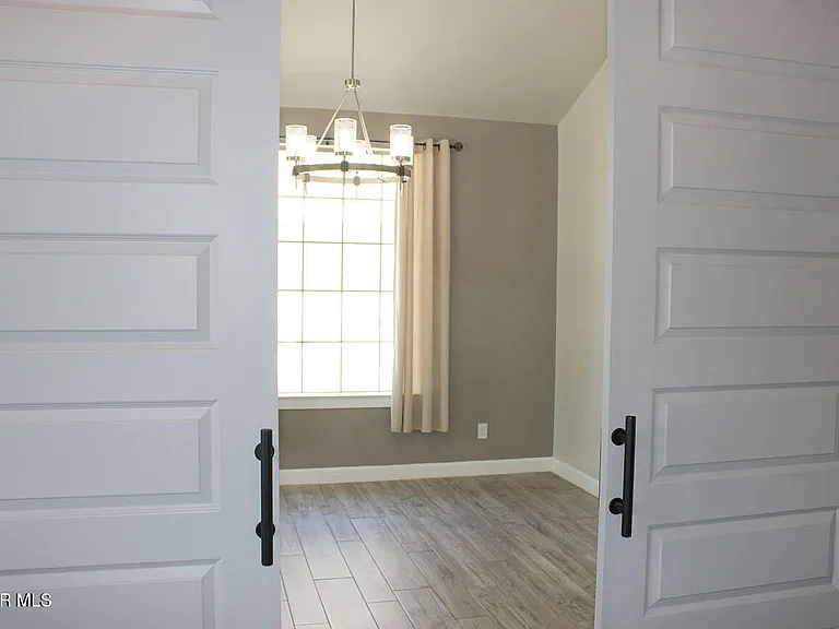12225 Rathmore Dr — Photo 25