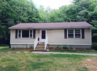 27 Sherwood Forest Rd, Weare, NH 03281
