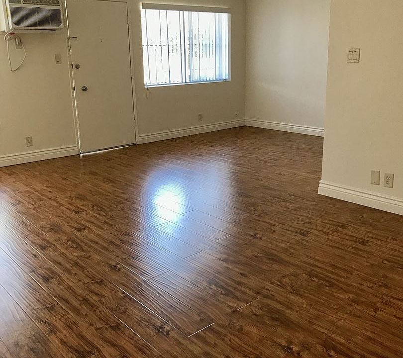 1st image of 838 S Wilton Pl APT 5