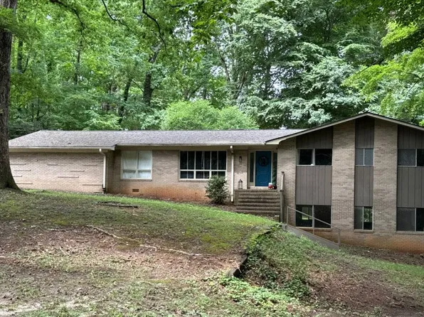 522 Woodland Rd, Elberton, GA 30635