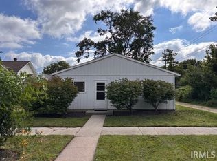 205 N Madison Ave, Fowler, IN 47944