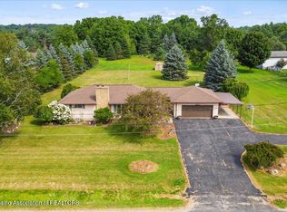 9855 E Vermontville Hwy, Dimondale, MI