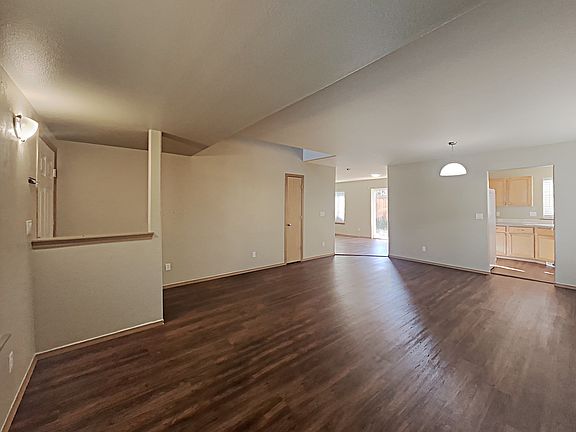 4th image of 8216 186th St E