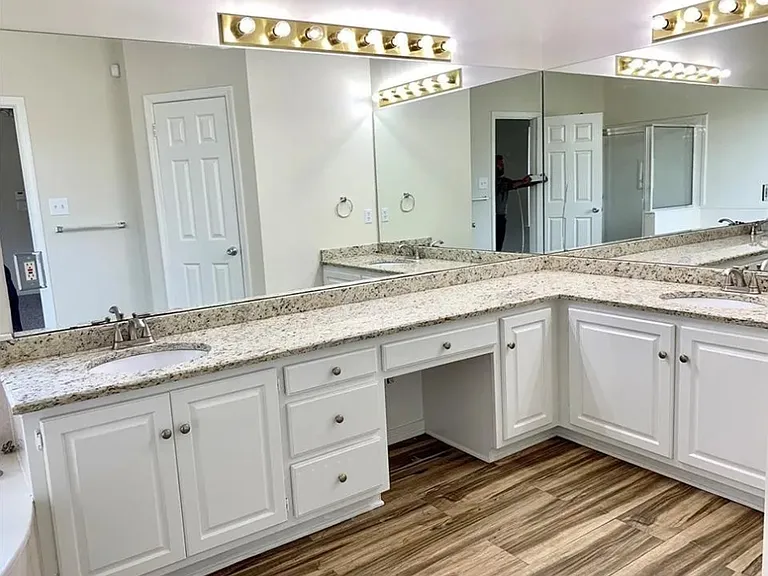 7610 Cumberland Ct — Photo 18